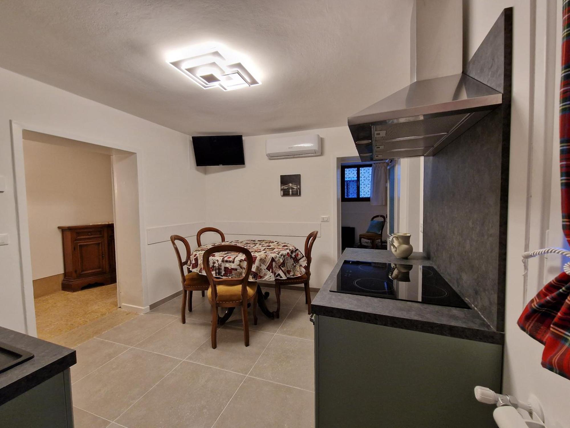 Veneziacentopercento La Forcola Apartment, Next To Rialto Bridge Exterior photo