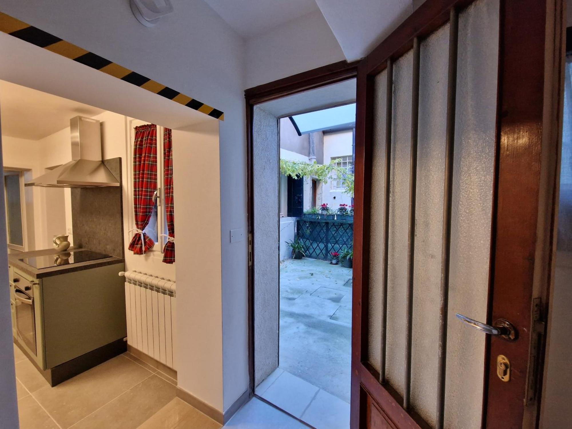 Veneziacentopercento La Forcola Apartment, Next To Rialto Bridge Exterior photo